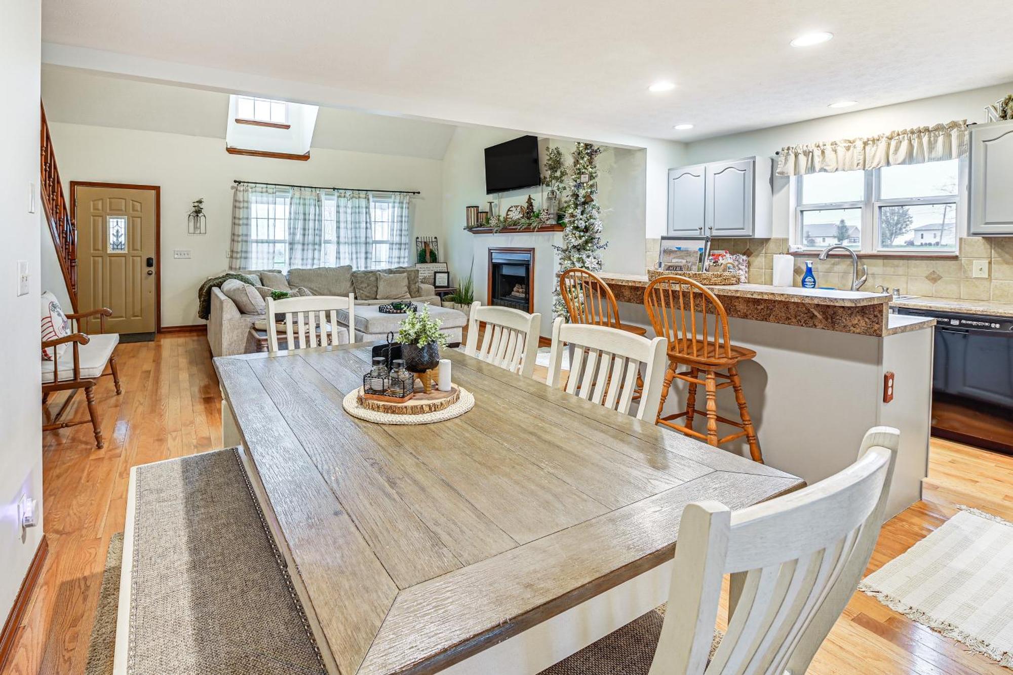 Вілла Williamstown Gem With Private Pool And Hot Tub! Екстер'єр фото