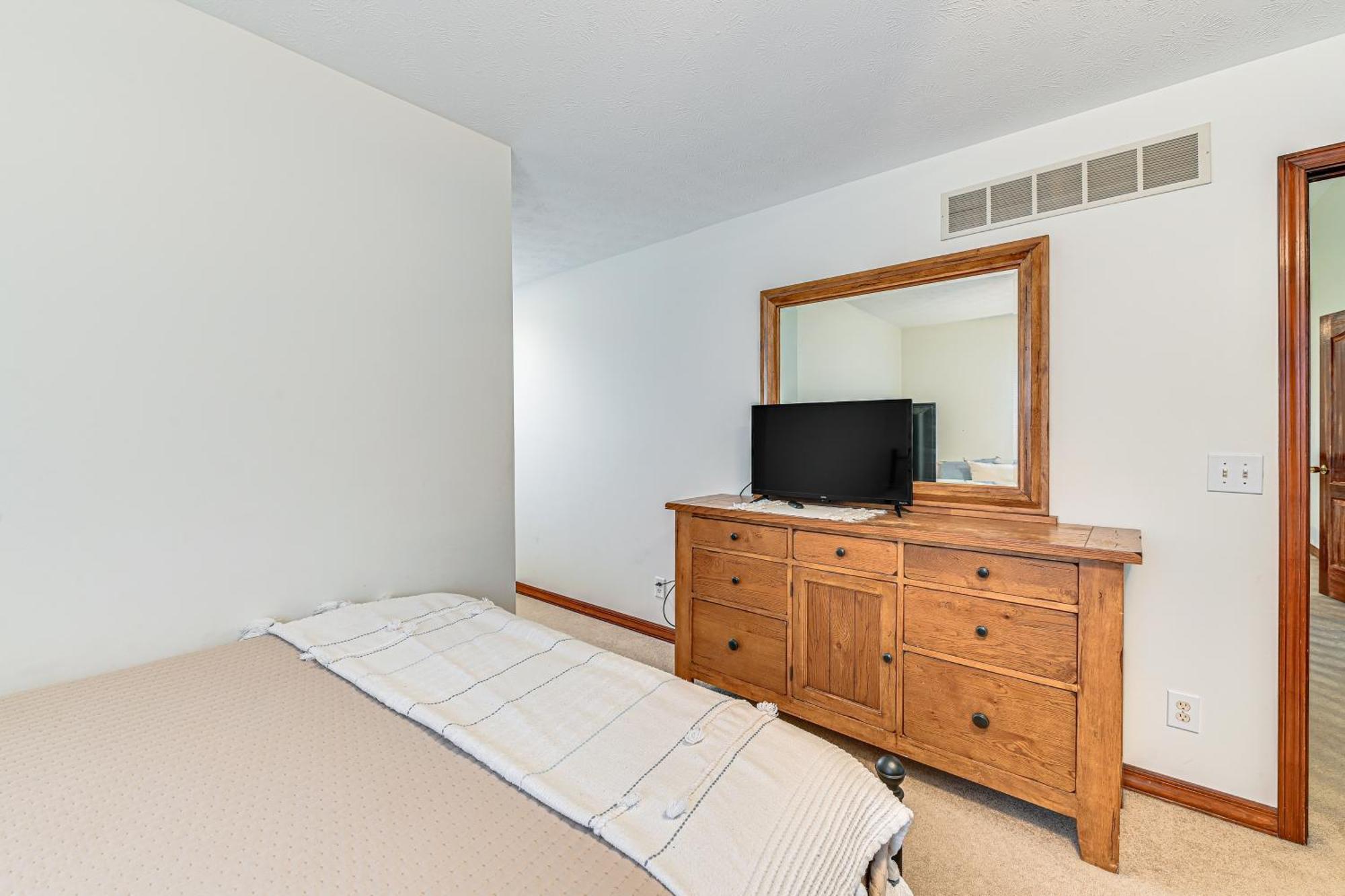 Вілла Williamstown Gem With Private Pool And Hot Tub! Екстер'єр фото
